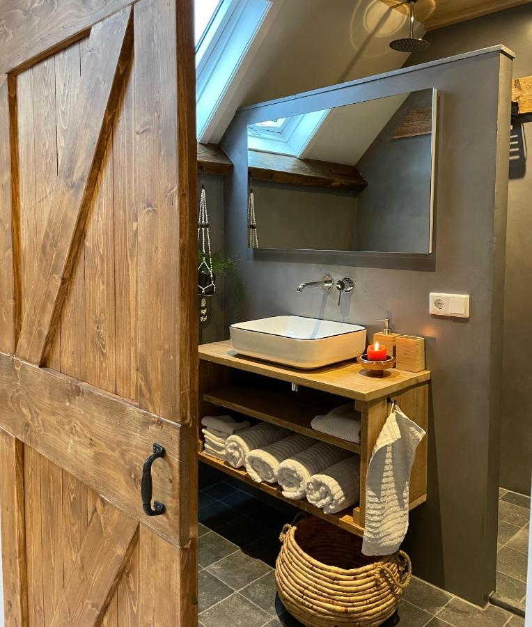 B&B Droom In De Polder -De Salon- Luxe Appartement Met Prive-Sauna 阿讷默伊登 外观 照片